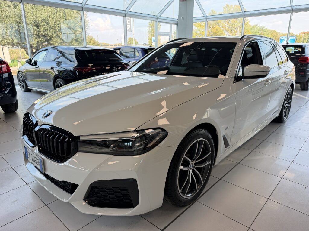 BMW 520 d 48V xDrive Touring Msport auto · foto 1